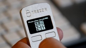 Hardware Wallet TREZOR